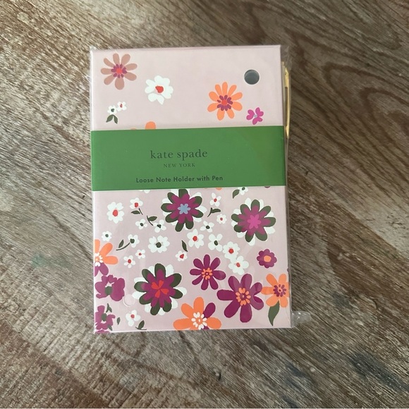 Kate Spade New York Small Loose Note Holder with Black Ink Pen, Pacific Petals - Picture 3 of 6